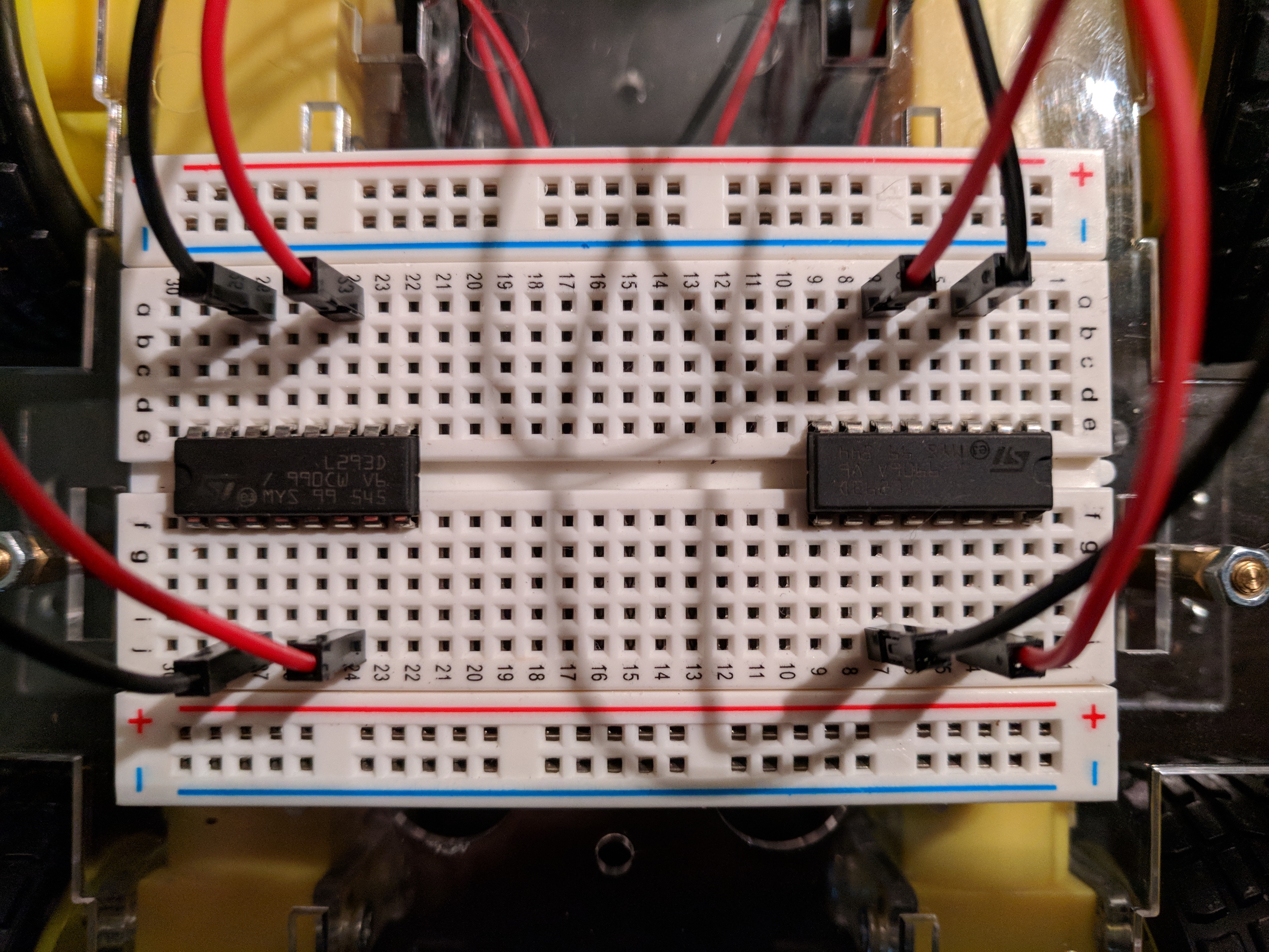 motor_breadboard closeup